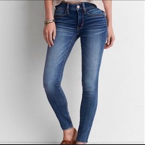 American Eagle Super Stretch Mid Rise Jegging